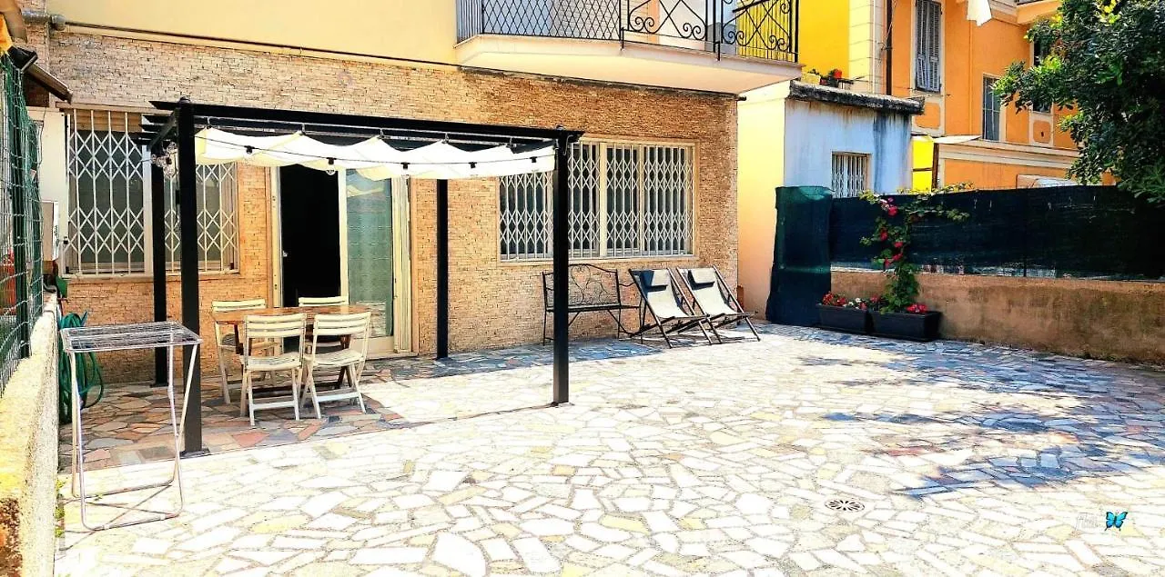 La Ballerina Di Alassio 0*,